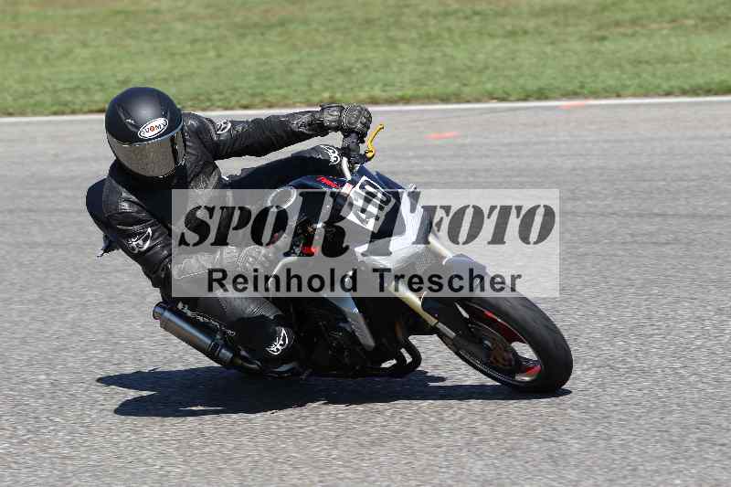 /43 08.08.2025 Discover the Bike ADR/Race 3 rot/410